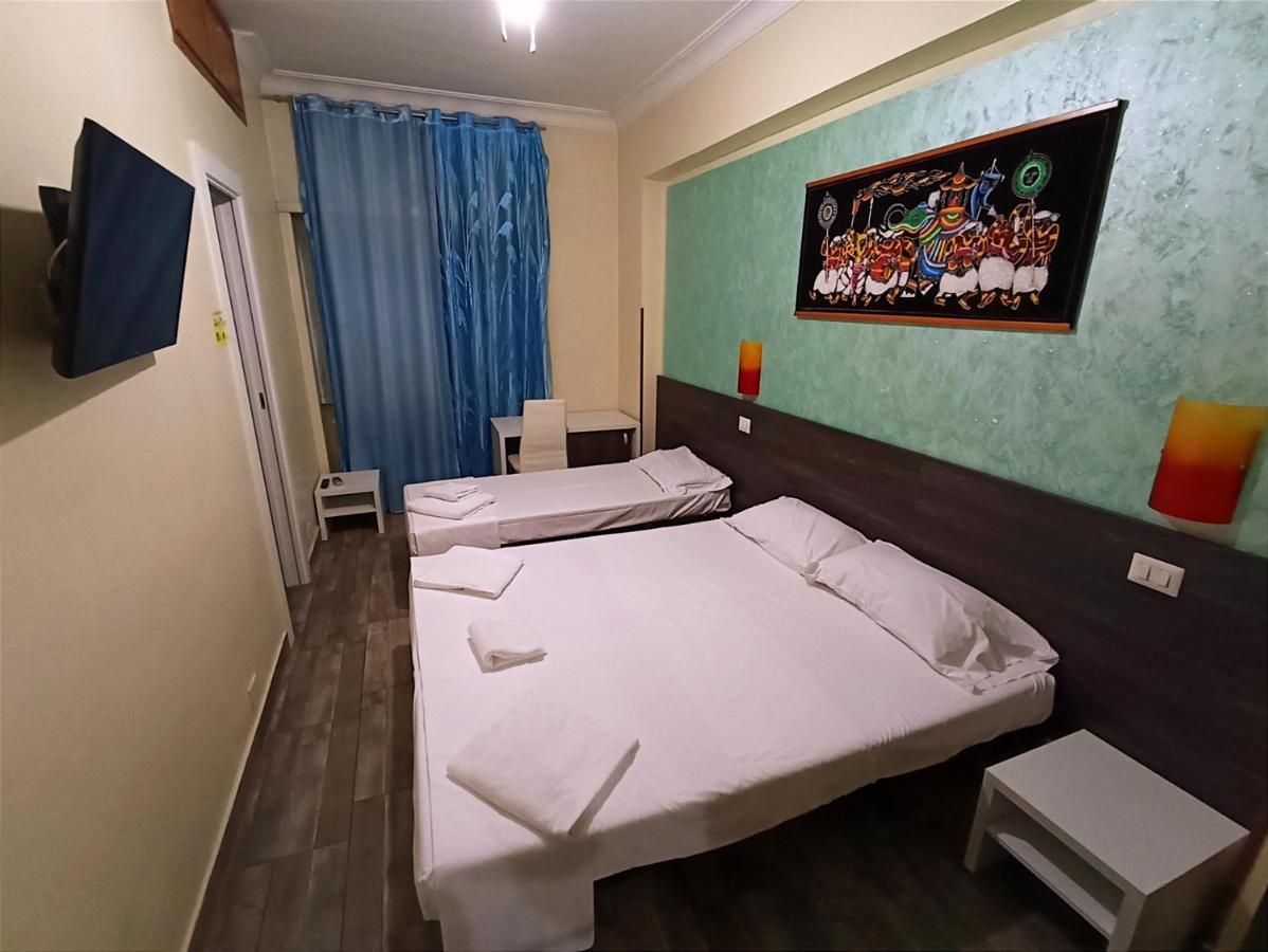 Tiburtina Guesthouse Рим Экстерьер фото