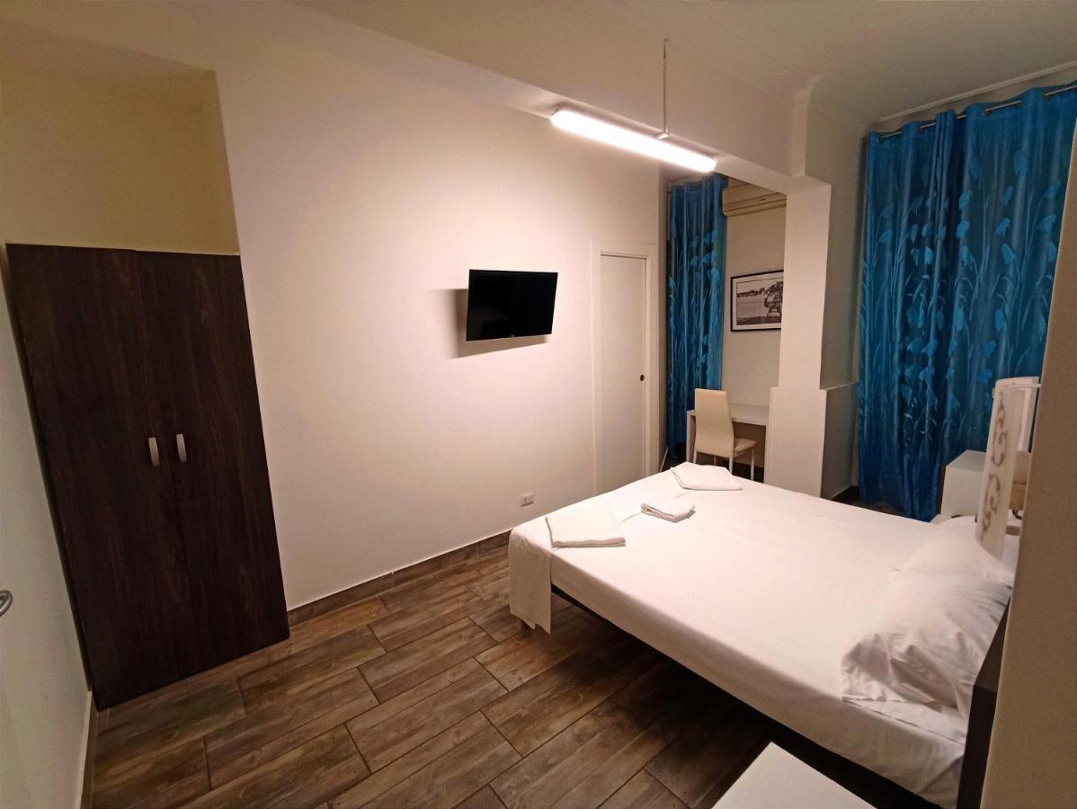 Tiburtina Guesthouse Рим Экстерьер фото